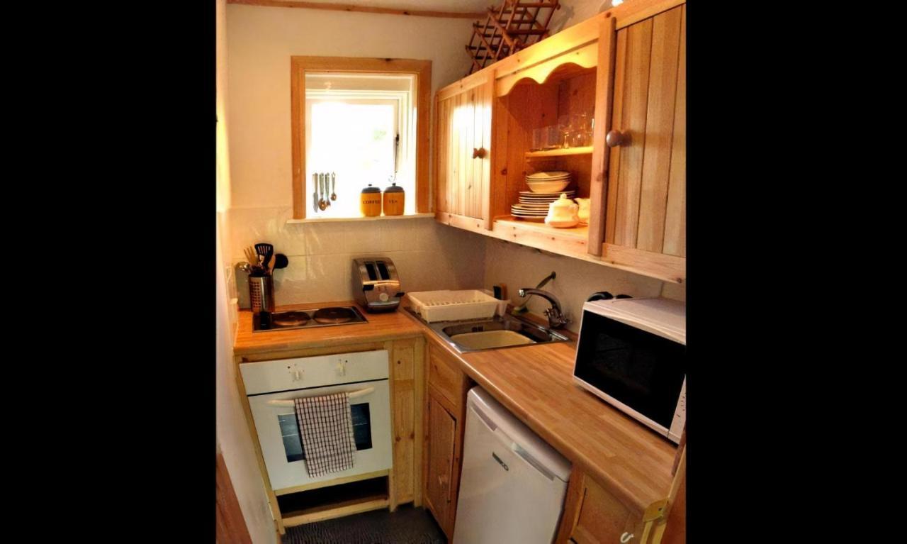 An Carraig Log Cabin Strathyre Exterior photo